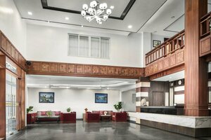 Гостиница Ohana Phnom Penh Palace Hotel