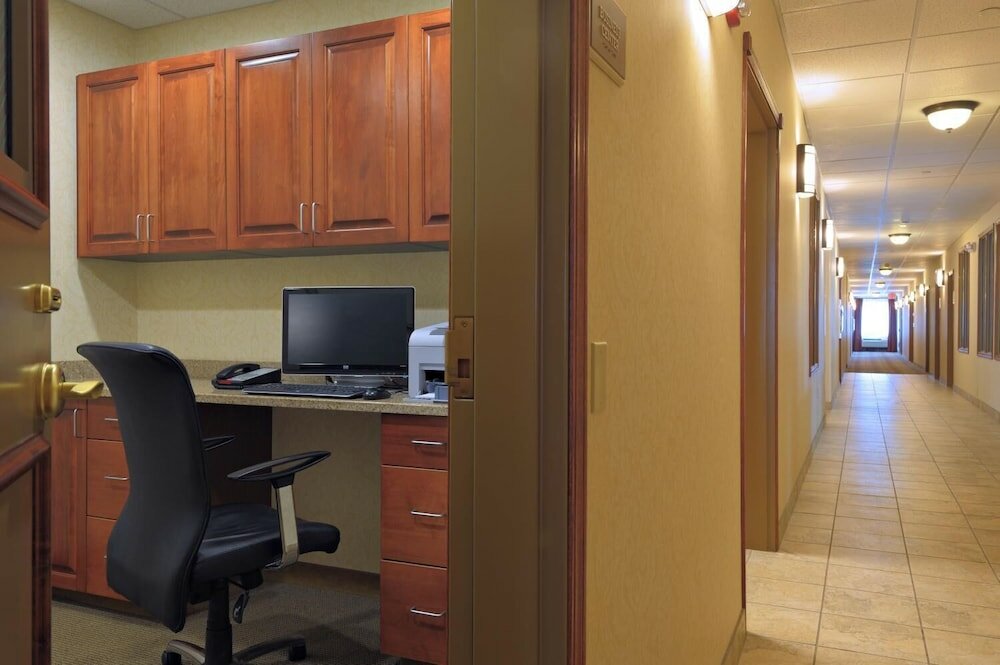 Фото Country Inn & Suites by Radisson, Washington at Meadowlands, Pa