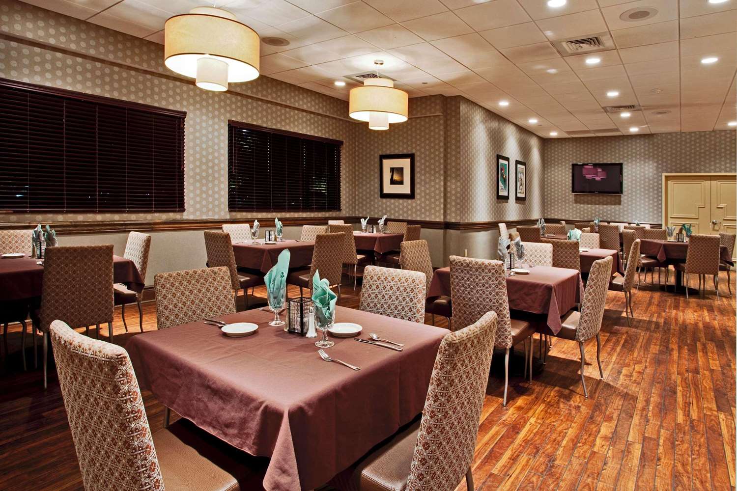 Фото Radisson Hotel Freehold