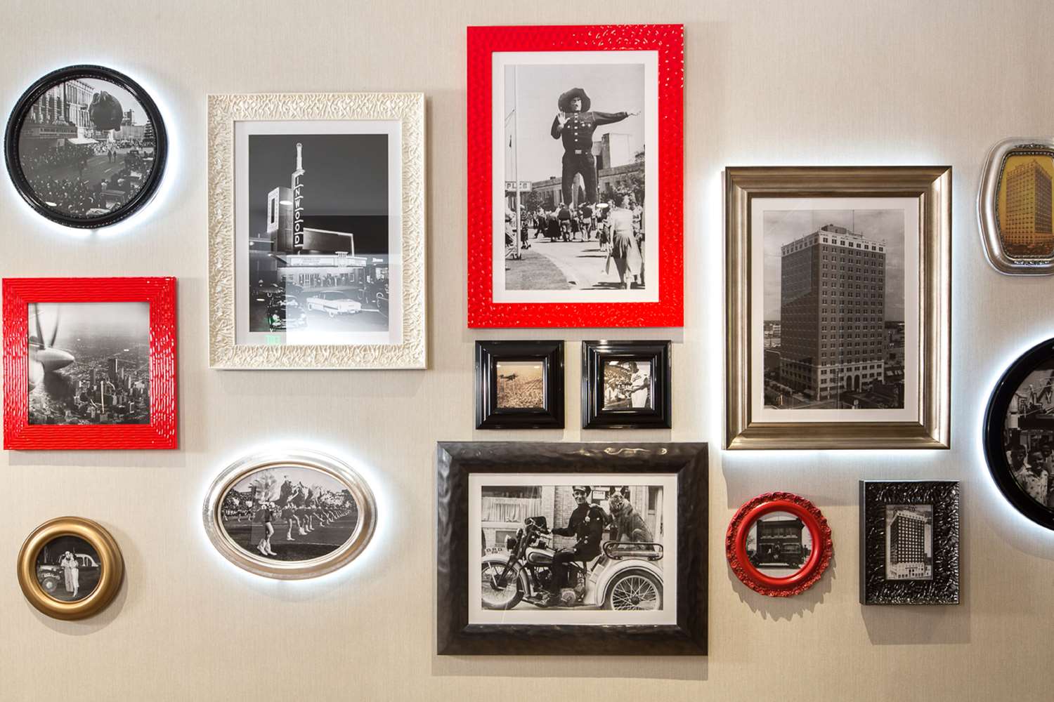 Фото Hampton Inn & Suites Dallas Downtown