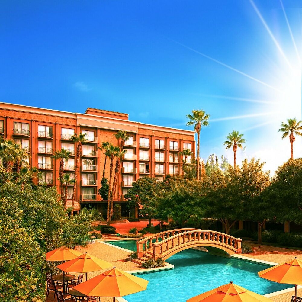 Фото Hotel Lucerna Tijuana