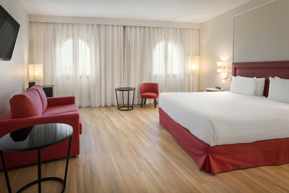 Фото Exe Sevilla Macarena