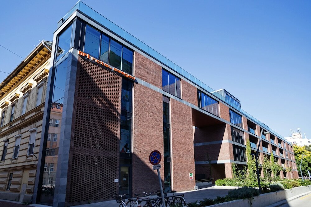 Фото Art Hotel Szeged