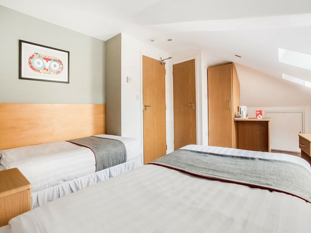 Фото Oyo London Guest House