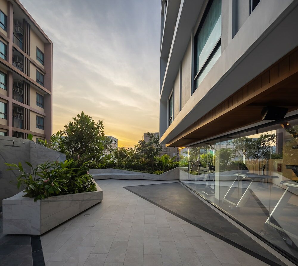 Фото Travelodge Phuket Town