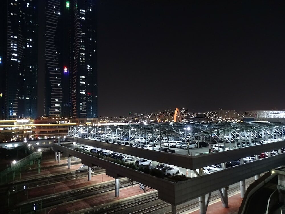 Фото Hound Hotel Busan Station