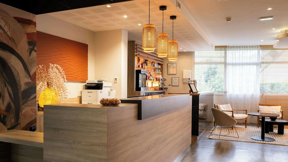 Фото Kyriad Prestige Vannes Centre - Palais des Arts