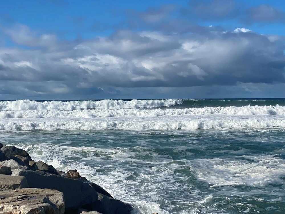 Фото Holiday Inn Express Hotel & Suites Carlsbad Beach, an Ihg Hotel