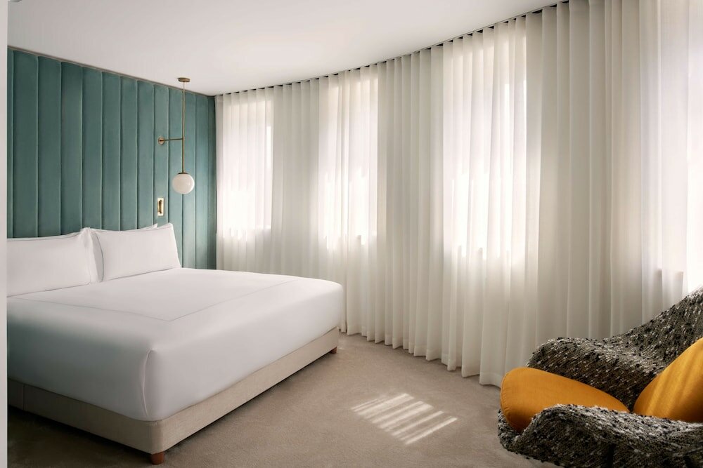 Фото Canopy by Hilton London City