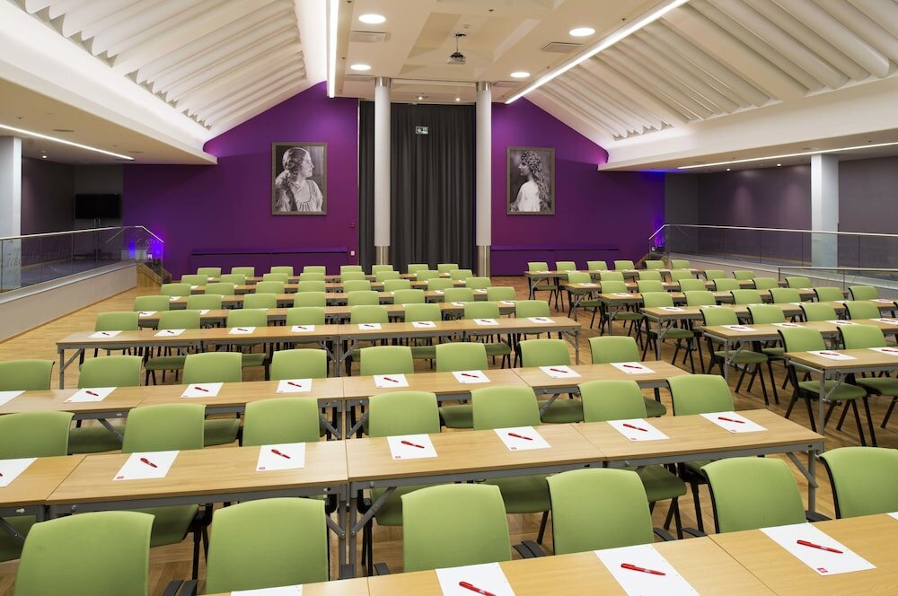 Фото Thon Hotel Opera