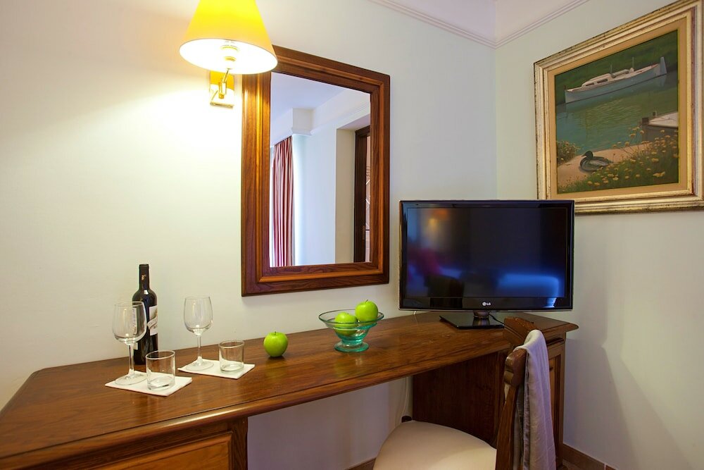 Фото Hotel Cala Sant Vicenç - Adults Only + 16