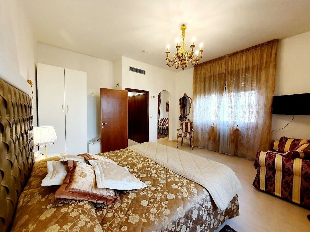 Фото Hotel Continentale