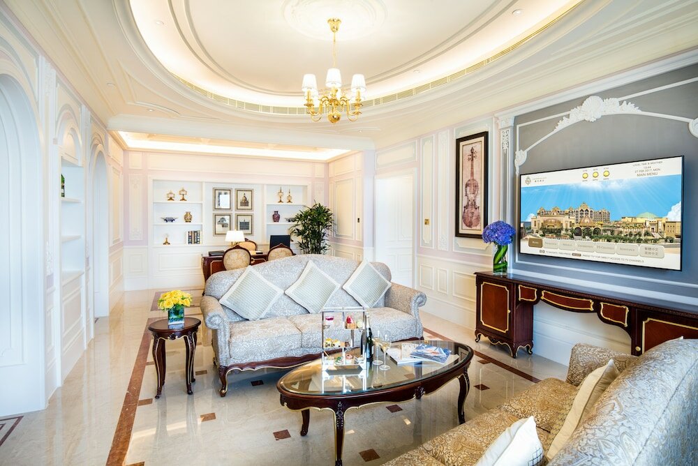 Фото Legend Palace Hotel