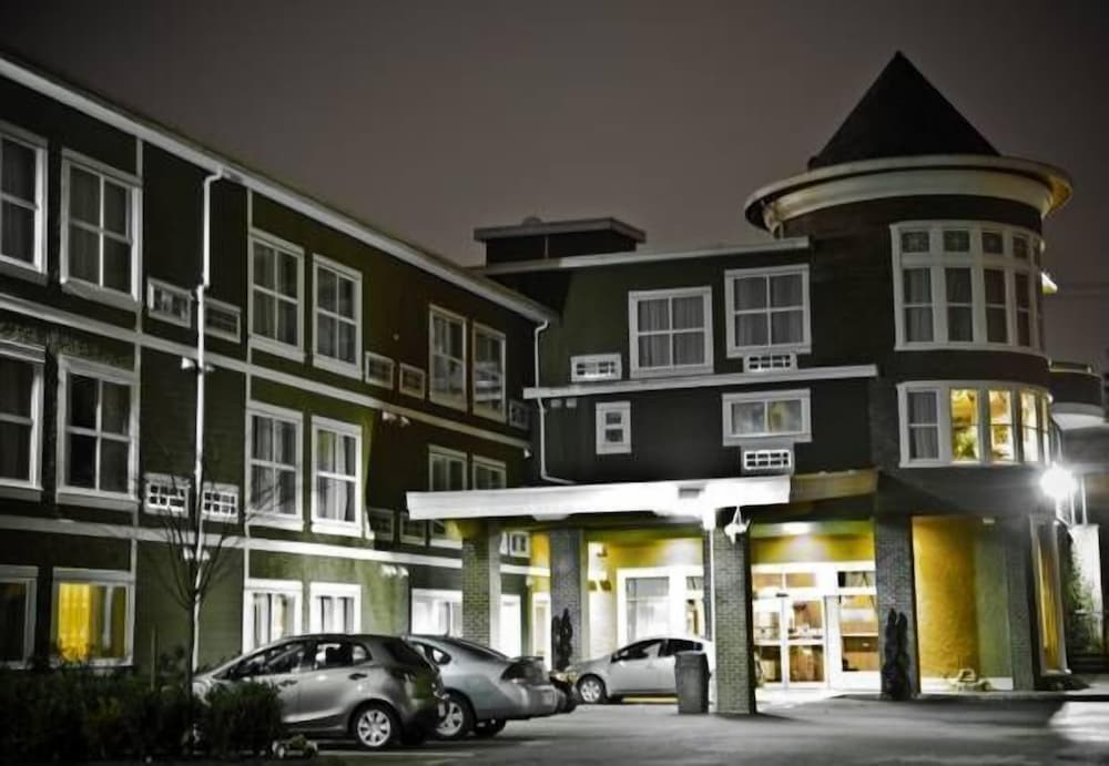 Фото Days Inn by Wyndham Surrey