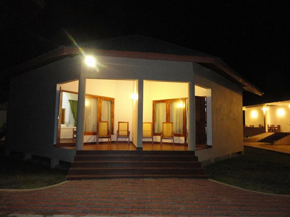 Фото Hotel Naaval