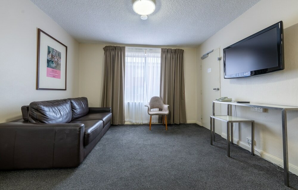 Фото Forrest Hotel and Apartments