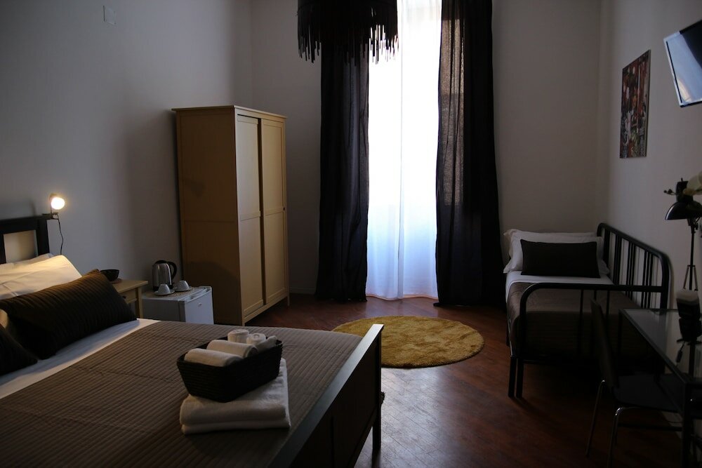 Фото B&b Gallidoro Maqueda 124 st