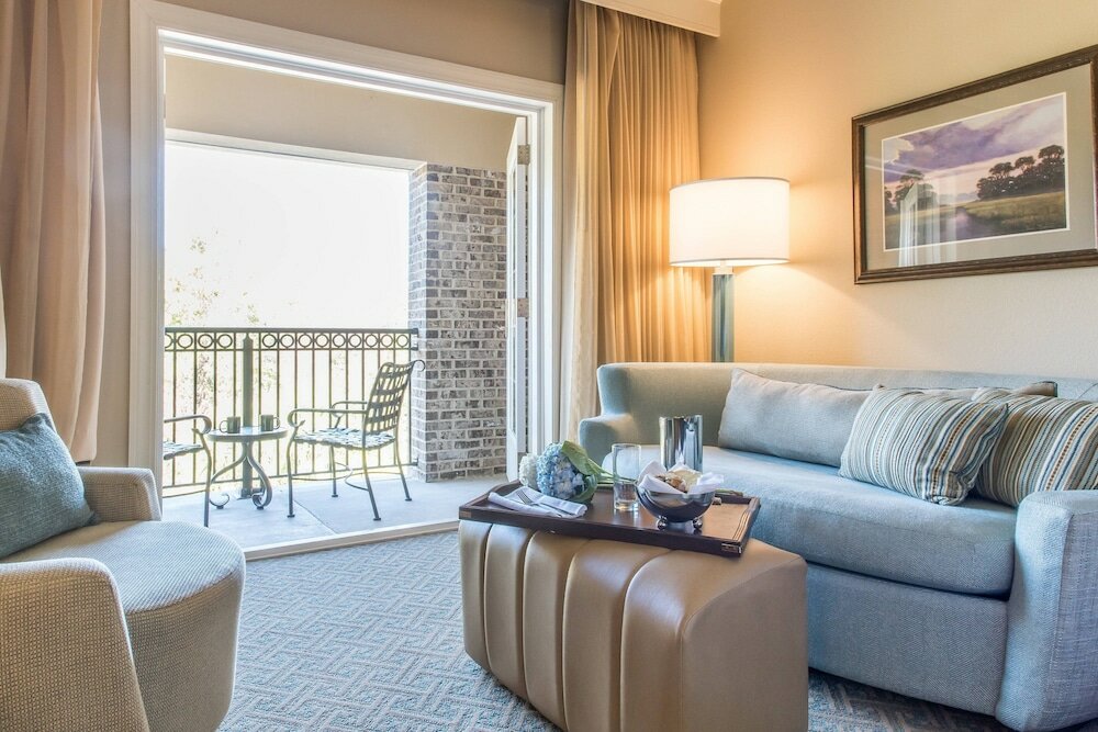 Фото Courtyard by Marriott Charleston Mount Pleasant