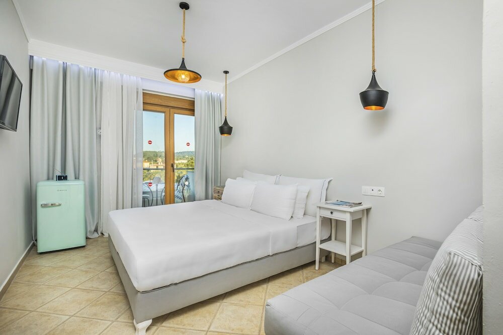 Фото Hesperides Hotel