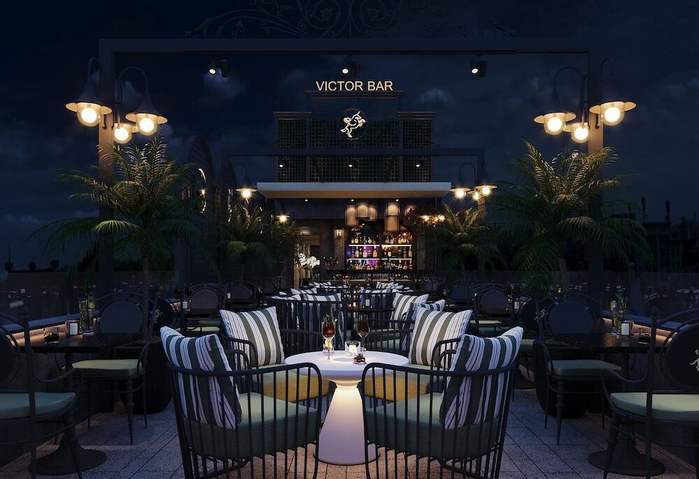 Фото отеля 1