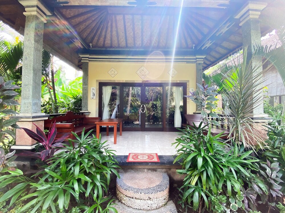 Фото Bali Bhuana Beach Cottages