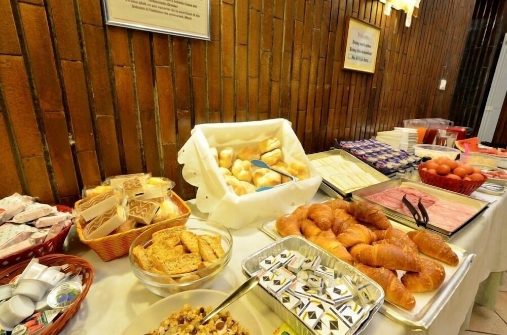 Фото Tirreno Hotel