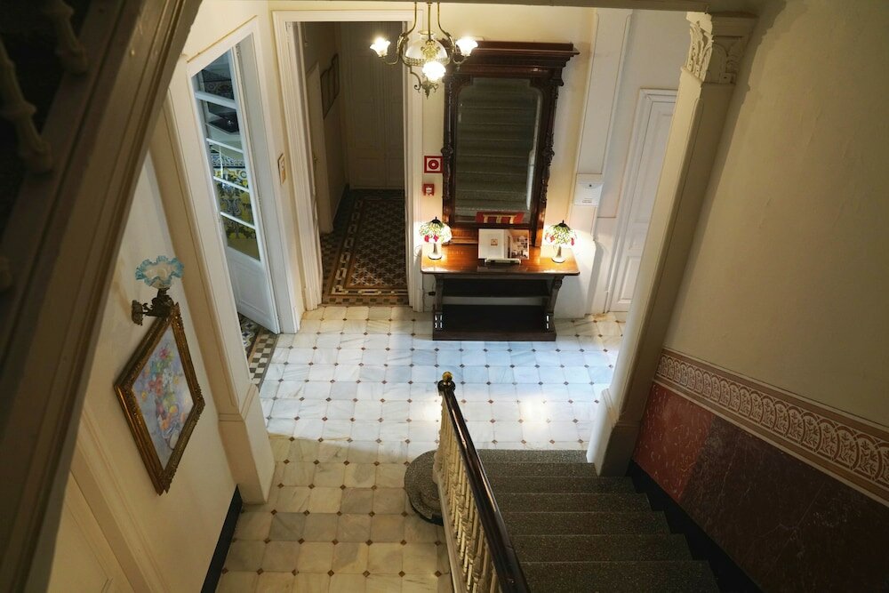 Фото Hotel Medium Renaixença