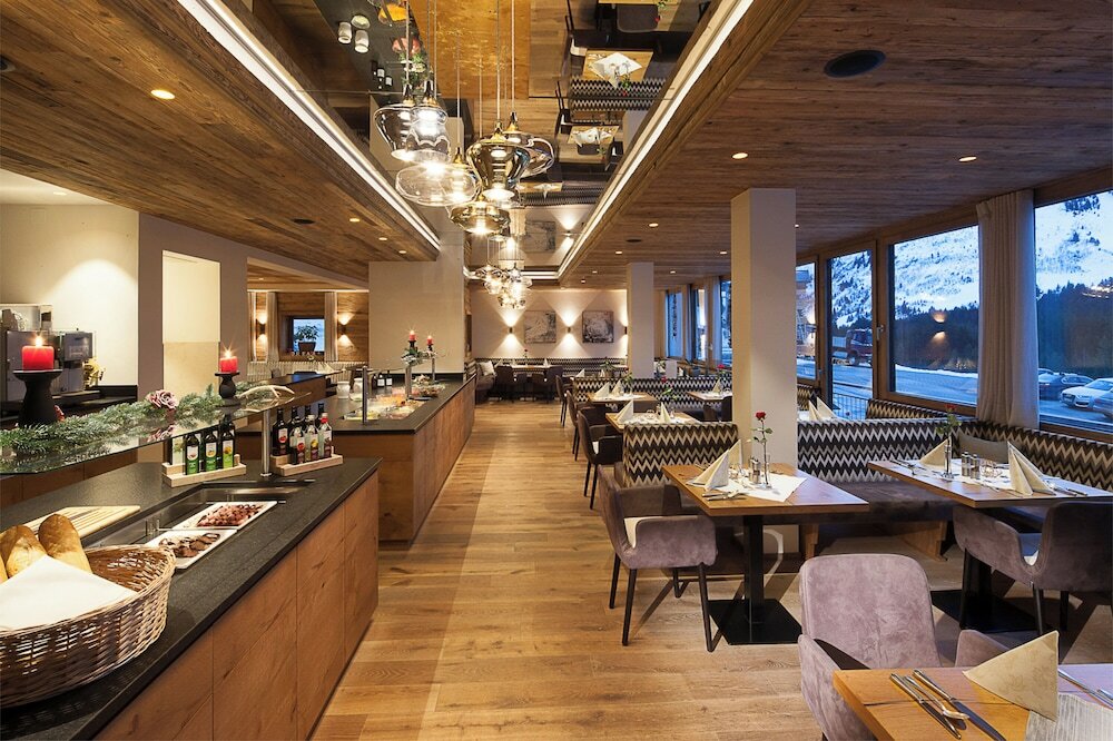 Фото Berghotel Madlener