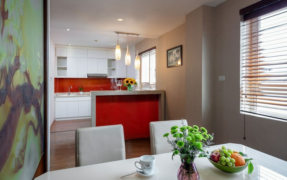 Фото Skylark Hotel