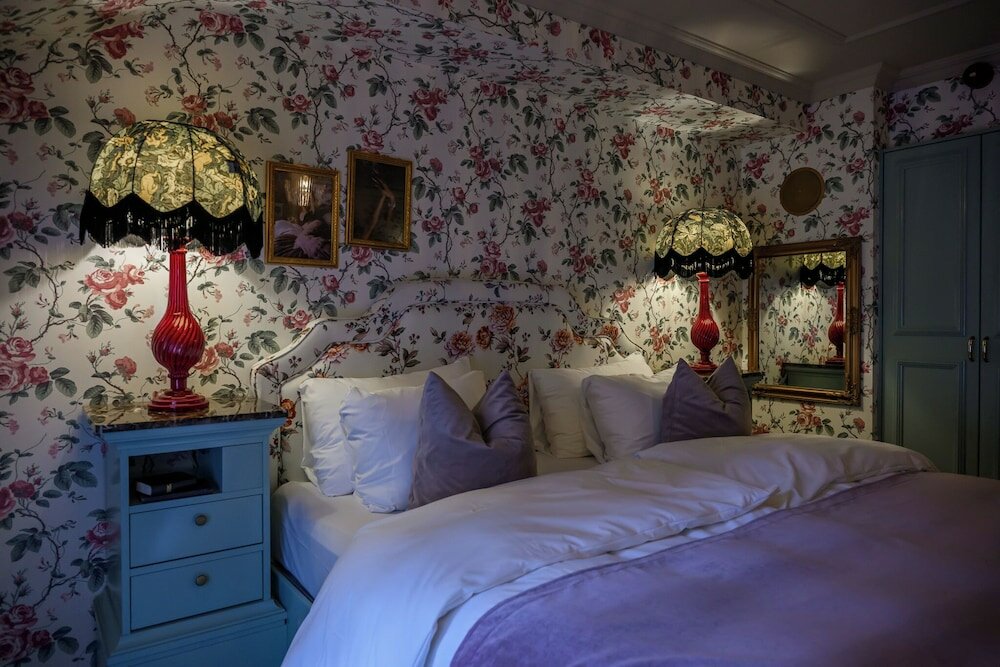 Фото Hotel Charmante