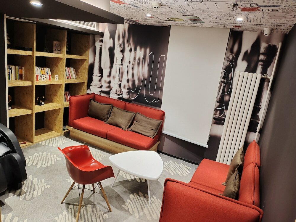 Фото Ibis Beijing Tiantandongmen Metro Station Hotel