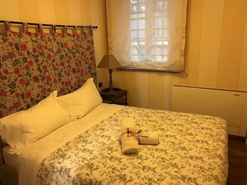 Фото At Home Bed and Breakfast