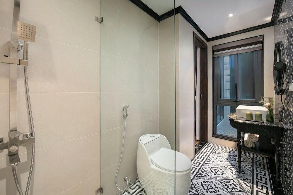 Фото Hanoi Le Chateau Hotel & SPA