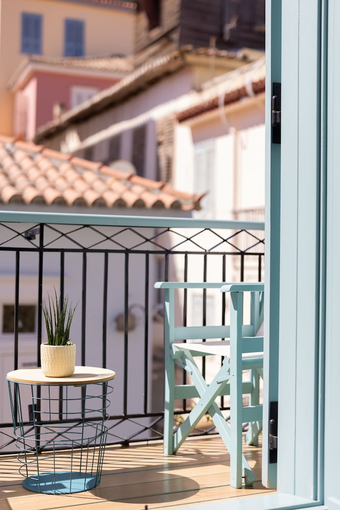 Фото 999 Luxury Hotel