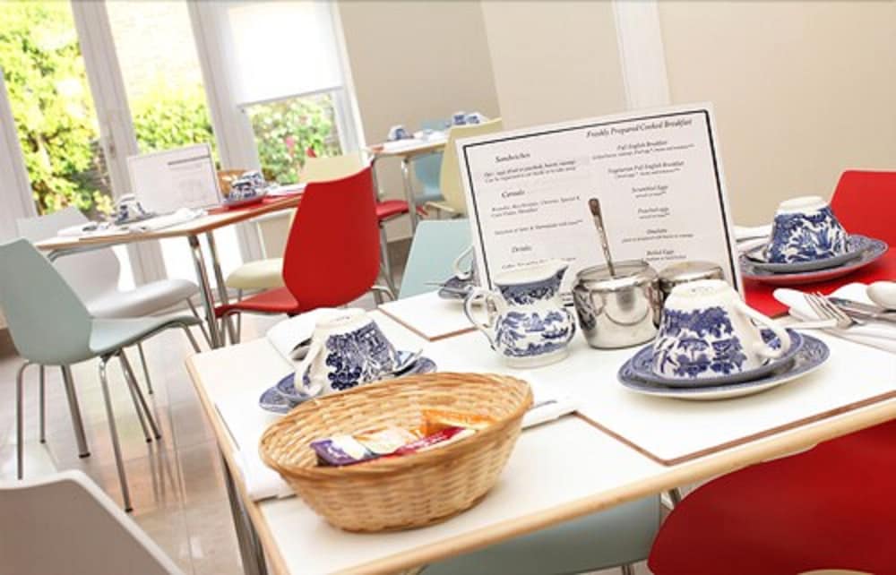 Фото Brentwood Guest House Hotel