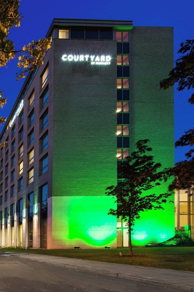 Фото Courtyard by Marriott Brussels