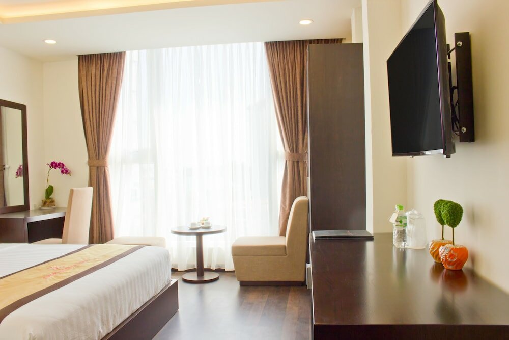 Фото International Hotel