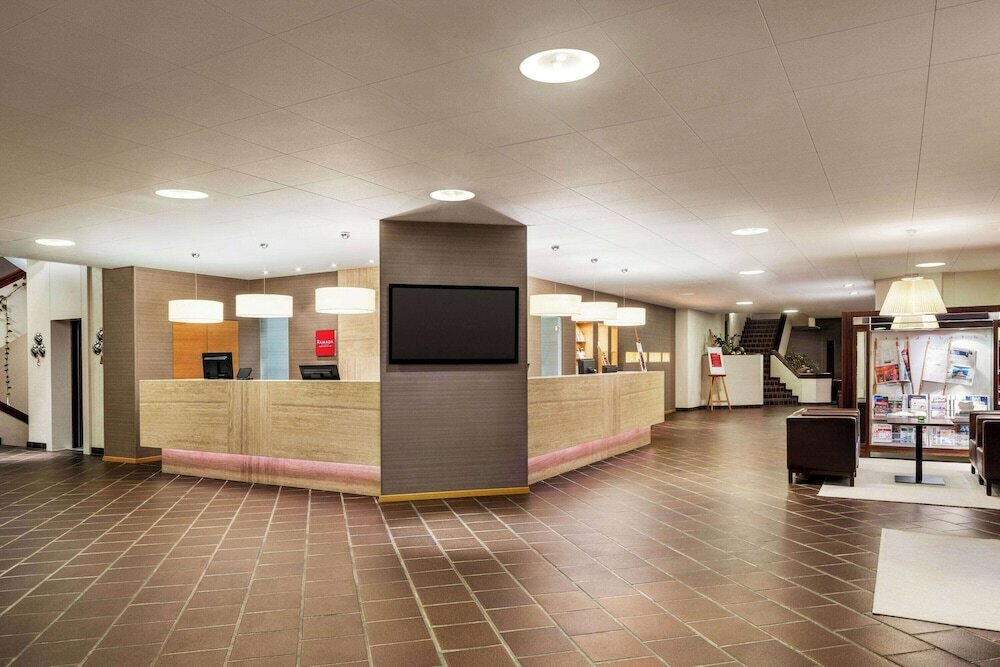 Фото Ramada by Wyndham Baden Hotel du Parc