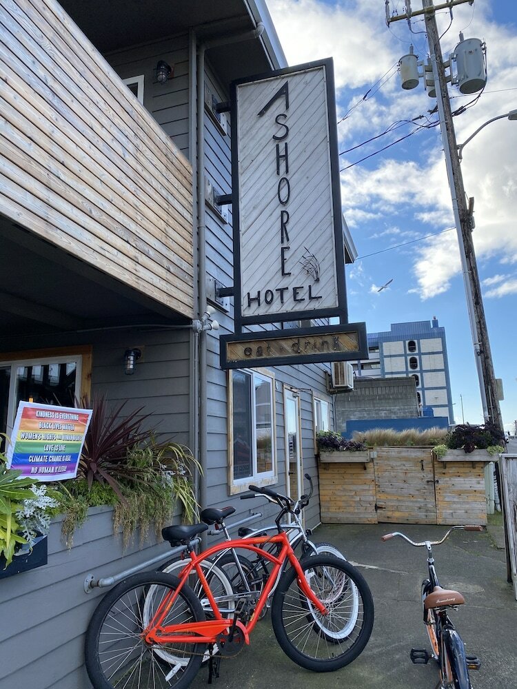 Фото Ashore Hotel