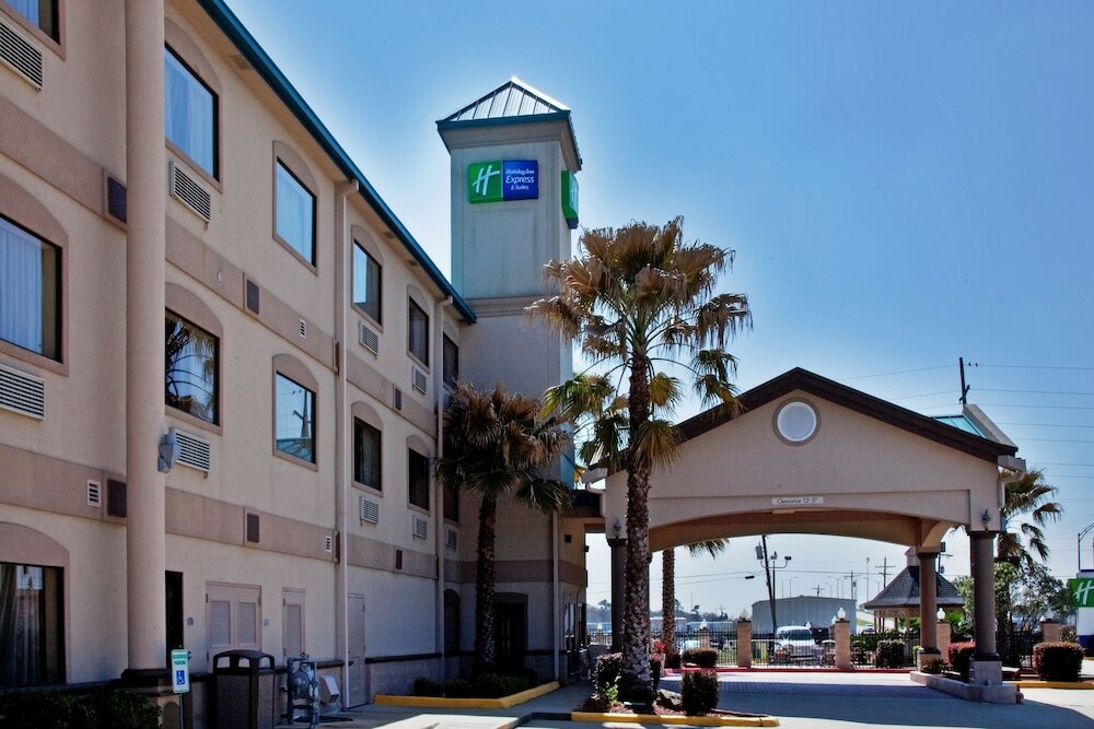 Фото Holiday Inn Express Hotel & Suites Lake Charles, an Ihg Hotel