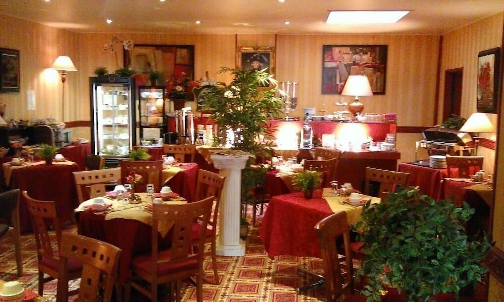 Фото Hôtel 1er Consul Rouen