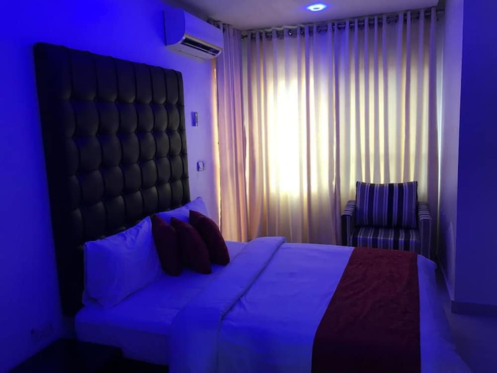 Фото H3 Luxury Cottage