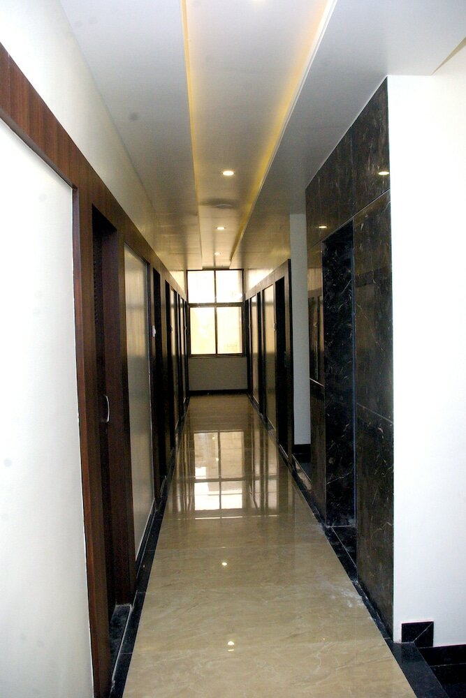 Фото Hotel Gulmohar Pride