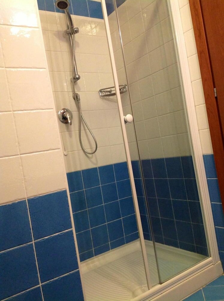 Фото Hotel Ivana