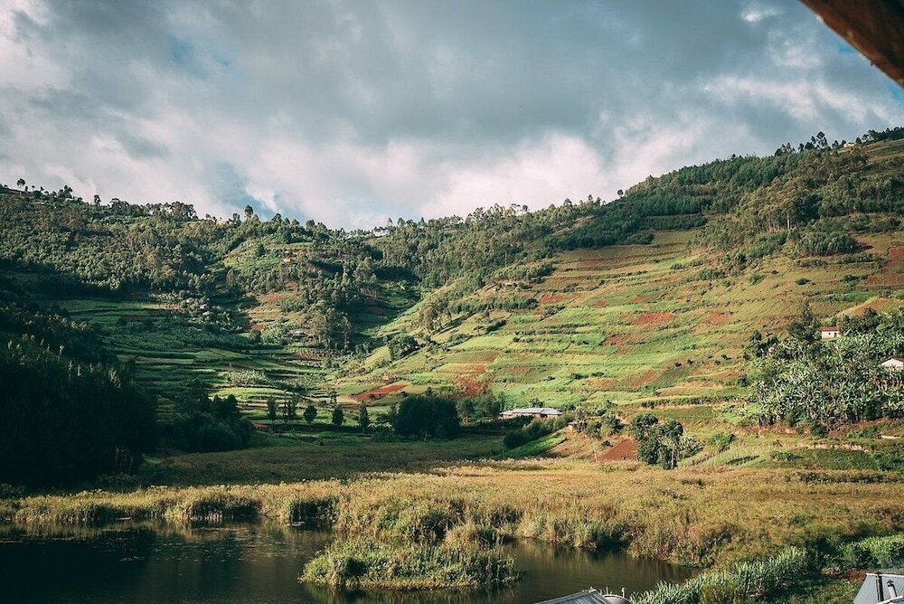 Фото Lake Bunyonyi Rock Resort
