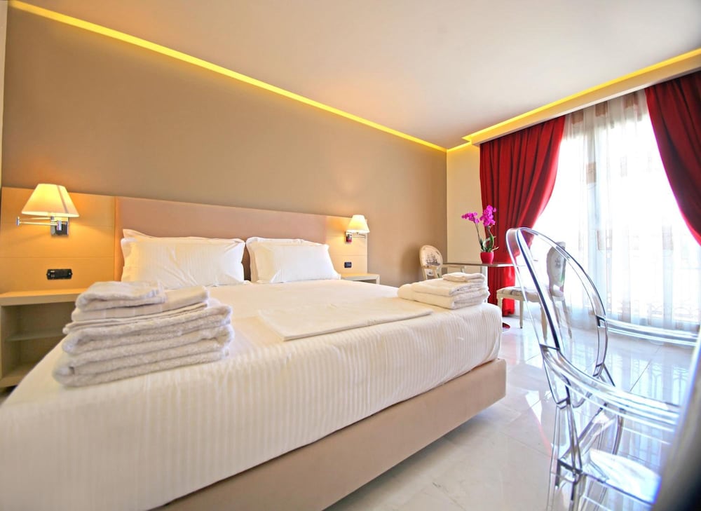 Фото Hotel Palace Vlore
