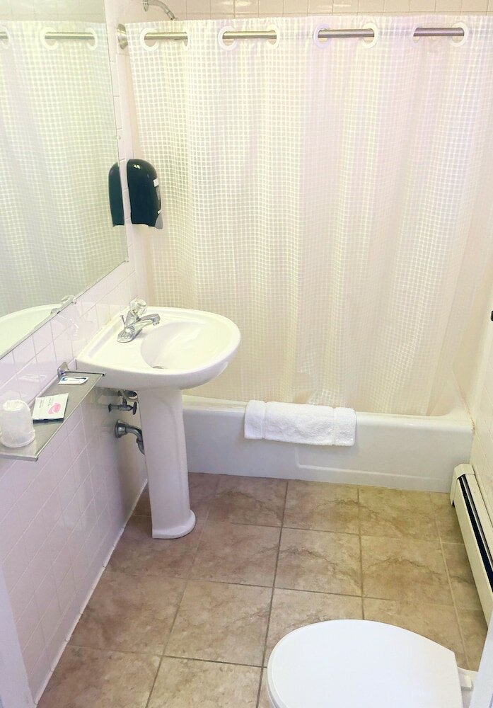 Фото Brewer Motor Inn