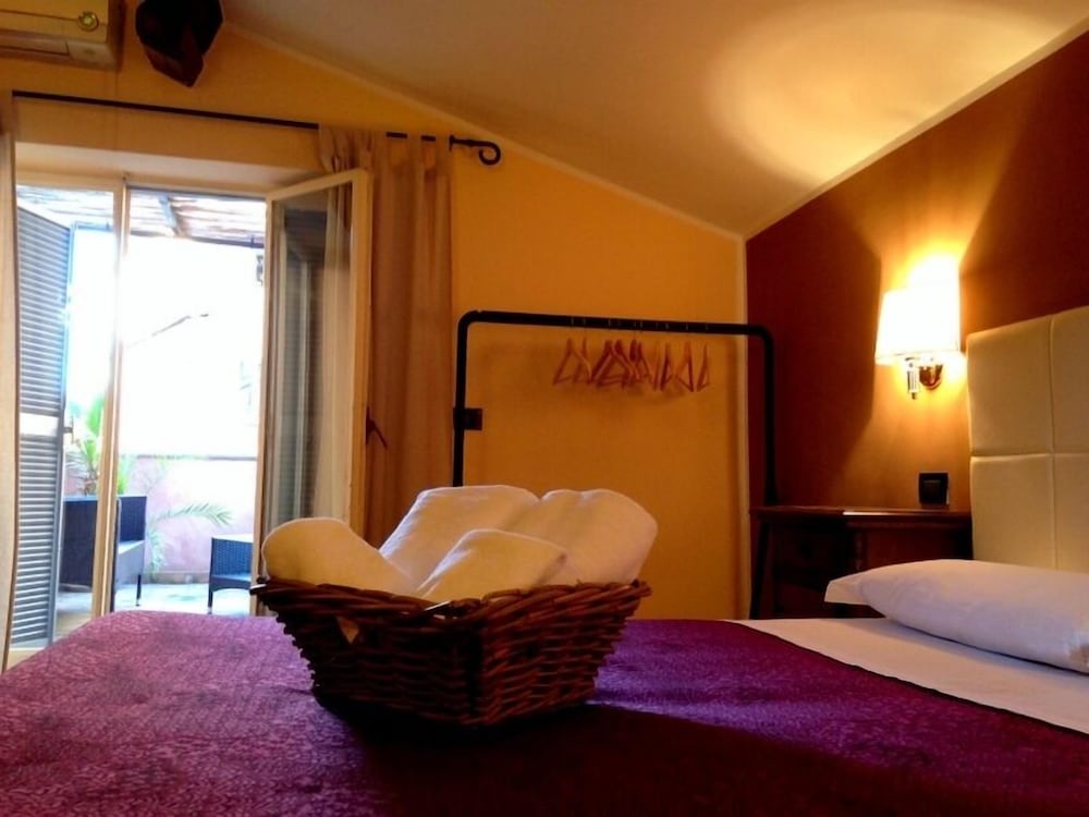 Фото Domus Tiberina