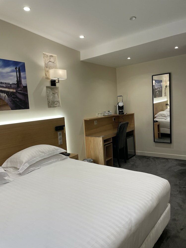 Фото Hotel and Residence du Lion d'Or