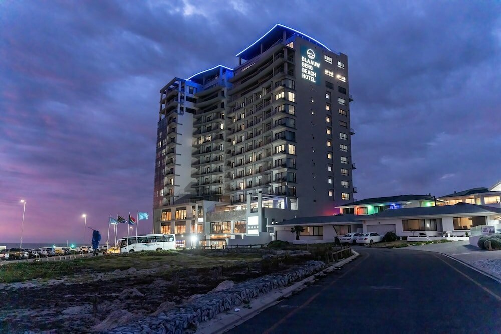 Hotel Blaauwberg Beach Hotel, Capetown, photo